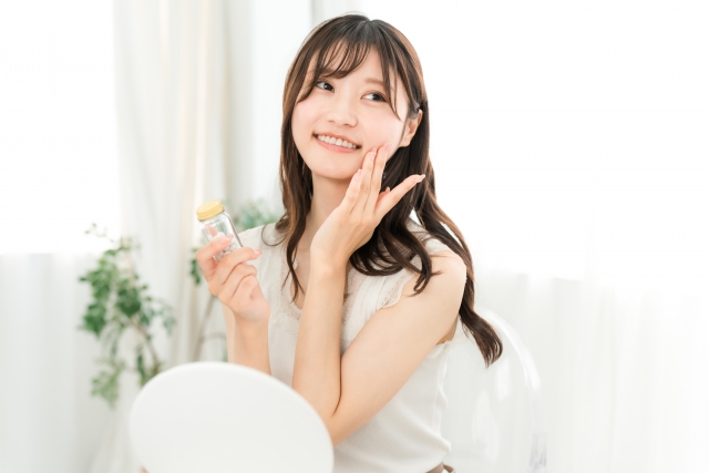 肌を気にする女性